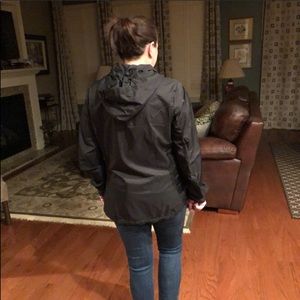 Women’s Patagonia black Houdini rain jacket